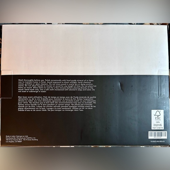 NIB Short Stories Cheese Board - Picture 2 of 3